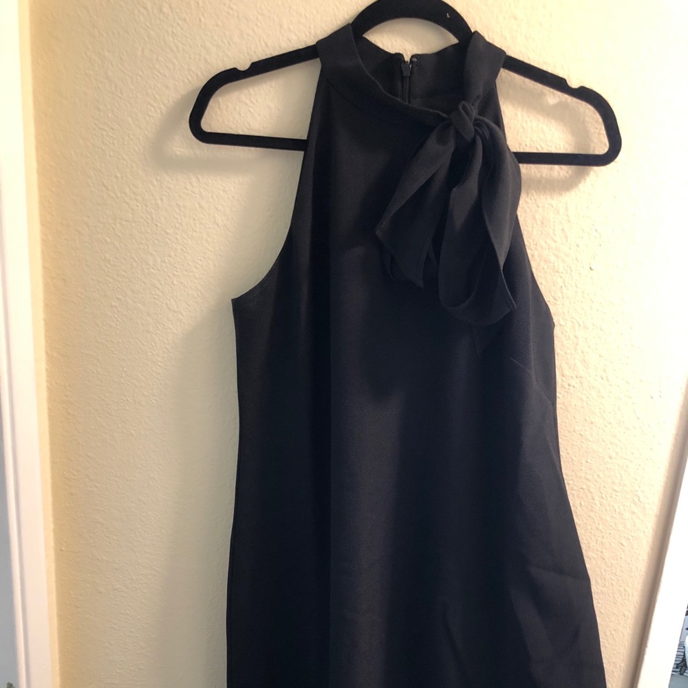 Vince Camuto Black Bow-tie dress